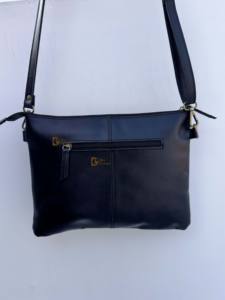 Bolso de Hombro de Cuero Auténtico con Diseño Artesanal y Grabado a Mano, Estilo Bohemio, Multiusos para Mujer - Product Image 4