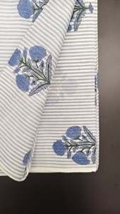 Tela de Algodón 100% Tejida a Mano con Estampado Artesanal, Textil Indio Ecológico, Transpirable, Ligero, Suave y Cómodo para el Hogar - Product Image 5