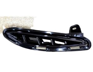 CUBIERTA DE CONECTOR DE PARACHOQUES DELANTERO para TOYOTA VENZA 2021 52128-48170 52127-48200 TO1038270 TO1039270 PIEZAS DE AUTOMÓVIL INSERTO DE REJILLA DE PARACHOQUES - Product Image 1