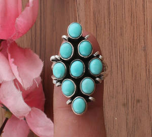 Anillo Solitario Clásico Boho Hecho a Mano con Turquesa Natural en Engaste de Plata de Ley 925, Regalo Unisex para Bodas y Fiestas - Product Image 2