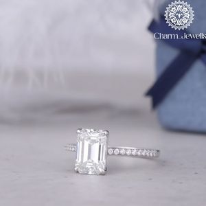 แหวนหมั้นเพชรโมอิสซาไนต์ทรงคุชชั่นสำหรับผู้หญิงจาก Charm_Jewells เงินแท้ 925 ชุบโรเดียม ประดับแบบหนามเตย สไตล์คลาสสิก รับรองโดย IGI - Product Image 2