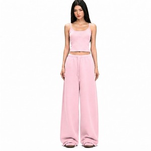 Conjunto de Viaje Personalizado para Mujer, Premium, de Invierno, Top de Manga Larga de Algodón Acordonado y Pantalones Deportivos de Pierna Ancha - Product Image 1