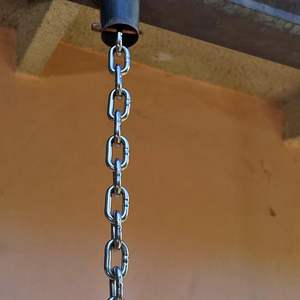 Chaîne de pluie en fer écologique pour le drainage naturel de l'eau de pluie, décoration extérieure pour toit, jardin et cour - Product Image 1