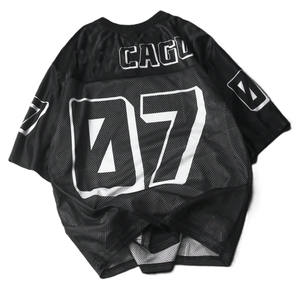 Camiseta de fútbol americano de malla negra de estilo urbano oversize con cuello en V, estilo equipo callejero, personalizada, de corte holgado, directa de fábrica - Product Image 3