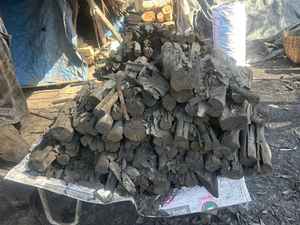 Carbón Vegetal Negro 100% Natural al por Mayor para Barbacoa, de Madera Dura de Mangrovia y Árboles de Limón/Naranja, 3-4 Horas de Duración, 7500J, Premium de Vietnam - Product Image 6