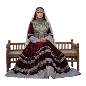 Robe de soirée formelle pour femme, style afghan Kuchi vintage, en velours brodé, col montant, longueur ras du sol, coupe trapèze, pour mariage et cérémonies. - Product Image 1