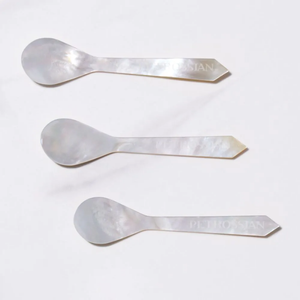 Cuillère à caviar faite à la main avec nacre Cuillère à coquille écologique pour un service délicat et un style de table - Product Image 4