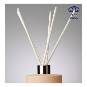 Bâtonnets diffuseurs en rotin naturel faits à la main, durables et disponibles, pour diffuseurs d'huiles parfumées pour la maison - Product Image 1