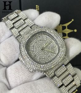 นาฬิกาข้อมือผู้ชายแบบ Iced Out Diamond หน้าปัดใหญ่ ประดับเพชรแบบ Pavé พร้อมตัวบอกเวลาแบบ Baguette นาฬิกาข้อมือหรูหราสไตล์ฮิปฮอปแบบสั่งทำพิเศษ - Product Image 4