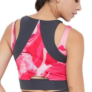 Sujetadores Deportivos Ligeros de Talla Grande para Correr y Yoga con Ajuste Seguro, Libertad de Movimiento y Logotipo Frontal - Product Image 4