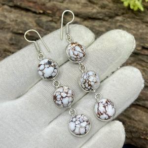 Boucles d'oreilles clous en argent magnésite cheval sauvage, faites à la main, trois pierres rondes, plaqué rhodium, bijoux en pierres précieuses, cadeau pour elle, pour les fêtes - Product Image 5