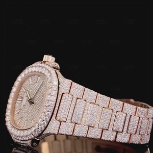 Montre de luxe pour homme sertie de diamants Moissanite, avec boîtier en acier inoxydable et verre en cristal, chiffres en verre, montre décontractée pour les occasions spéciales - Product Image 5