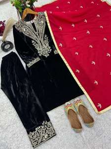 Robe prête-à-porter vintage en velours avec broderie lourde et sequins, manches longues, style soirée, avec dupatta, entièrement cousue - Product Image 4