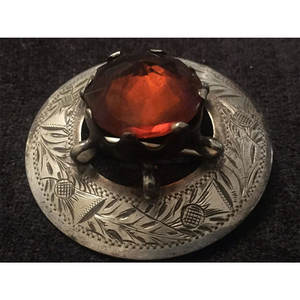 Broche Escocés Elegante de Metal Blanco Grabado con Diseño de Cardo y Plaid, con Piedra Central Facetada, Tradicional y de Alta Calidad 2026 - Product Image 5