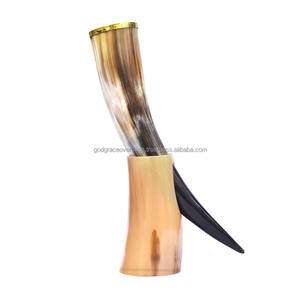 Cuerno para beber vikingo ecológico natural pulido con taza de cuerno de buey grabado de runas para eventos medievales y regalos al mejor precio - Product Image 4