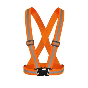 Ceinture de sécurité réfléchissante pour la course à pied et le cyclisme, personnalisable avec logo, sangles réglables et haute visibilité - Product Image 3
