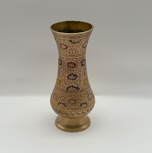<b>Unique</b> geometric brass <b>vase</b> with a sleek metallic shine and modern minimalist design feel. Available at wholesale price - Product Image 4
