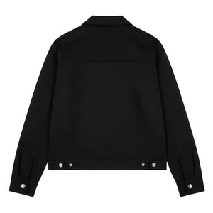 Veste noire en similicuir à poches pour homme, design élégant et tissu de haute qualité - Product Image 2