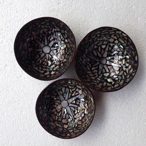 Cuenco de cáscara de coco con incrustaciones de nácar ecológico al mejor precio para dulces, frutos secos, frutas y aperitivos secos de Vietnam - Product Image 3