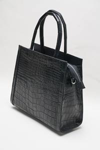 Proveedor de Vietnam Cuero genuino Tamaño 27cm * 24cm * 11cm Bolso de mujer Bolsos de cuero de cocodrilo de lujo para mujer - Product Image 3