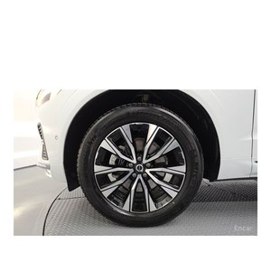 ปี 2023 สำหรับ Volvo XC60 B5 Ultimate พวงมาลัยซ้าย เกียร์อัตโนมัติ เบาะหนัง กล้องมองหลัง วิ่งเพียง 20,629 กม. - Product Image 5