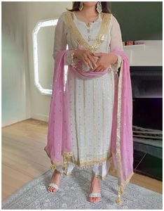 Meilleures ventes : Ensemble Salwar Kameez de créateur en Faux Georgette Purt, avec broderie et travail de sequins, prêt-à-porter, pour mariage et fête, anti-humidité - Product Image 1