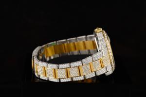 Montre en moissanite brillante, best-seller, idéale pour un usage quotidien, les festivals et les soirées, disponible au meilleur prix - Product Image 5