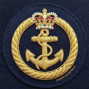 Écusson brodé personnalisé fait main en fil d'or, motif ancre et bouclier, pour costumes, vestes et accessoires vestimentaires - Product Image 6