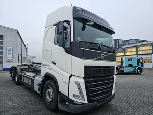 Nuevo/Usado 2023 para FH 500 GLOBETROTT AXLE 8X4 Camión Tractor con Transmisión Automática, Motor Diésel Euro 6, Volquete 8x4 - Product Image 2