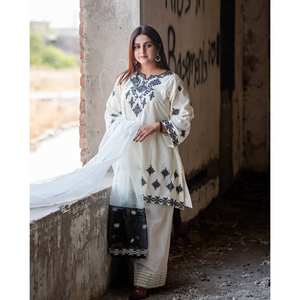 LC White Party Wear Top-Bottom y Dupatta Set con bordado de hilo Trabajo 600g XL Tamaño - Product Image 4