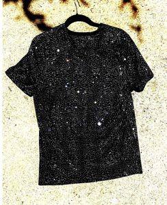 เสื้อยืดแห้งเร็ว ลูกค้าต้องการมากที่สุด งานสกรีนโลโก้ด้วยคริสตัลแบบกำหนดเอง เสื้อผ้าสตรีทแวร์ ดีไซน์สวยที่สุด เสื้อยืดทรงครอปแบบบ็อกซี่ - Product Image 2