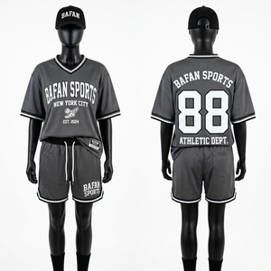 Conjunto de Shorts Deportivos para Mujer de Malla de Poliéster de Alta Calidad, 165 GSM, Diseño de Paneles Gris Carbón, Ligeros, con Logotipo Personalizado - Product Image 3