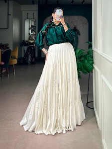 Chemisier ethnique pour femme en coton Khadi avec perles de Chinon et travail Gamthi, coupe régulière, longueur ras du sol, pour mariage, toutes saisons - Product Image 2