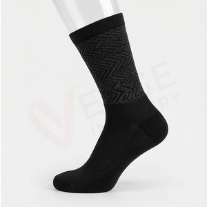 Chaussettes pour hommes à motif géométrique, tricotées, respirantes, en spandex et polyester, pour un usage quotidien en automne, style classique - Product Image 3