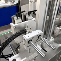 Machine d'étiquetage automatique double face YM620 pour bidon carré plat, étiqueteuse pour conteneur de bouteille