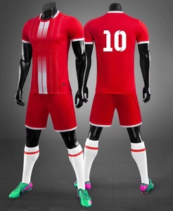 Ensemble de maillots de football personnalisés pour hommes, blanc et orange rayé, manches courtes, polyester respirant, coupe athlétique, toutes saisons - Product Image 1