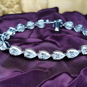 Pulsera de Diamantes Cultivados en Laboratorio con Corte Pera en Oro Blanco, Pulsera de Tenis de Lujo, Elegante Regalo para Bodas, Fiestas, Aniversarios y Compromisos - Product Image 4