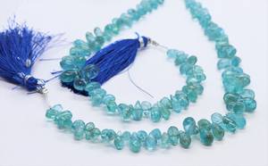 Apatita azul cielo natural, forma de lágrima suave, briolette de 5x7-6x8MM, cuentas de apatita azul claro en forma de lágrima para la fabricación de joyas al por mayor. - Product Image 3
