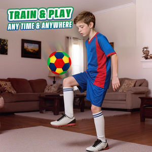 Balón de Fútbol Sala Clásico Personalizado con Logotipo de Calidad, Acolchado Suave, Tamaño Personalizado para un Juego Seguro y Divertido Hecho de PU duradero de alta calidad - Product Image 6