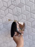 Dompet Clutch Kulit Sapi Asli Ukiran Tangan Vintage Model Terbaru 2026, Bergaya, Penutup Kancing, Serbaguna untuk Sehari-hari dan Acara Malam