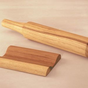 Set di rulli da pasta e taglieri in legno di teak con supporto - Product Image 5