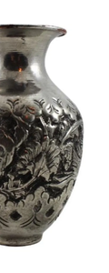 Jarrón de metal con acabado plateado, tallado a mano por un diseñador tradicional, para decoración de lujo del hogar, exhibición en mesa central, estante y uso en ocasiones especiales. - Product Image 6