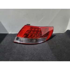 Feu arrière droit combiné Grandeur/Azera, d'occasion, pièce d'origine (OEM) 924023L001 - Product Image 1