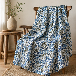 Tissu en coton imprimé à la main à motifs floraux bleus pour vêtements féminins, robes, kurtis, matériel de confection - Product Image 2