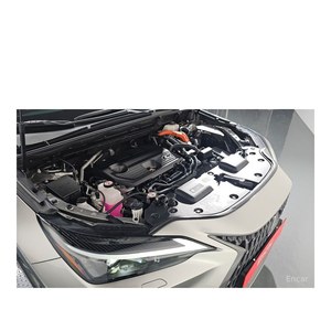 Lexus NX Premium 2024 con Cámara Trasera, Asientos de Cuero, Volante a la Izquierda - 24,759 km - Product Image 6