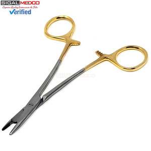 ที่จับเข็ม/ไหมเย็บ TC Olsen Hegar ขนาด 4.5 นิ้ว ผลิตจากเยอรมนี ทำจากเหล็กกล้าไร้สนิม พร้อมวงแหวนสีทอง ด้ามจับแบบล็อคด้วยระบบแร็ทเช็ต ใช้งานด้วยมือ - Product Image 1