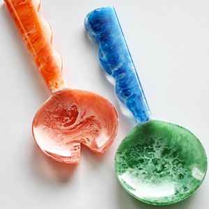 Javed Handicrafts Ensemble de 2 Cuillères et Fourchettes à Salade en Résine Corne, Motif Aqua Swirl Noir, Lavable au Lave-Vaisselle pour Hôtels et Usage Domestique - Product Image 4