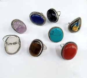 Joyería de Moda para Mujer con Cuentas de Piedras Mixtas Estilo Bohemio con Anillos de Latón Plateados para Regalos GC-RG-238 Disponible - Product Image 1