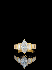 แหวนเพชรทรงมาร์คีส์พร้อมเพชรทรงบาแกตต์ ทองคำขาว 14K ผู้ผลิตเครื่องประดับชั้นดีจากอินเดีย ขายส่ง - Product Image 2