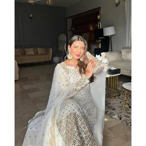 Ensemble haut et bas pour femme avec Dupatta pour fête - Product Image 5